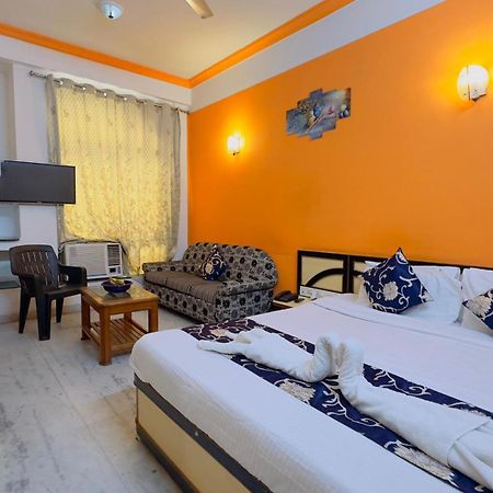 Hotel Indore Palace - Feel At Home Shirdi Exterior foto